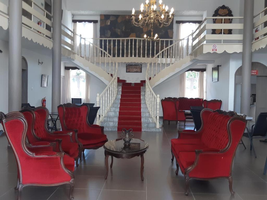 Single Room In Palais Otentik Restaurant N Hotel Pointe aux Canonniers Esterno foto